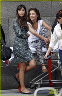 Hannah Ware feet photo thumbnail