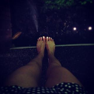 Hannah Ware feet photo thumbnail
