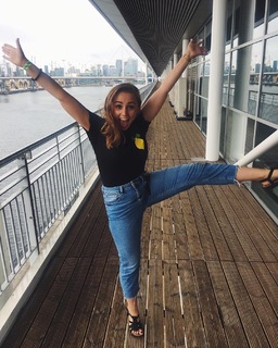 Hannah Witton feet photo 20