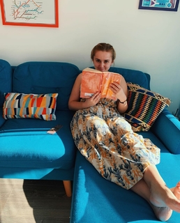 Hannah Witton feet photo 7