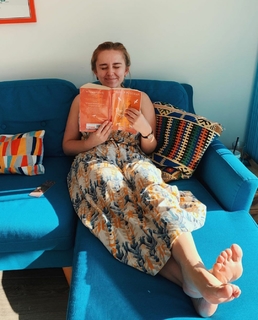 Hannah Witton feet photo 6
