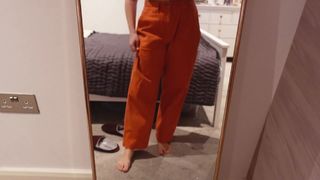 Hannah Witton feet photo 20
