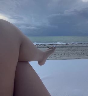 Hannaha Hall feet photo 1