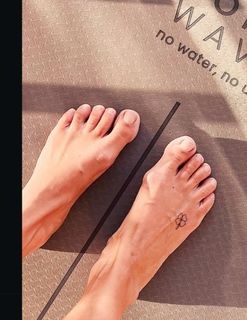 Hanne Troonbeeckx feet photo 2