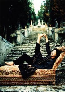 Hannelore Elsner feet photo thumbnail