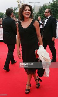 Hannelore Elsner feet photo thumbnail