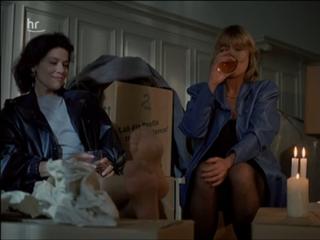 Hannelore Elsner feet photo thumbnail