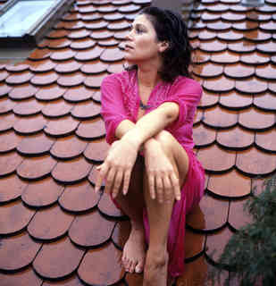 Hannelore Elsner feet photo thumbnail