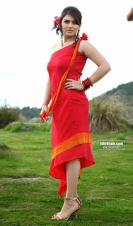 Hansika Motwani feet photo thumbnail