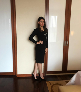 Hansika Motwani feet photo thumbnail