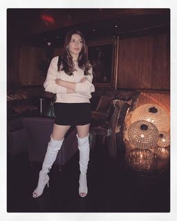 Hansika Motwani feet photo thumbnail
