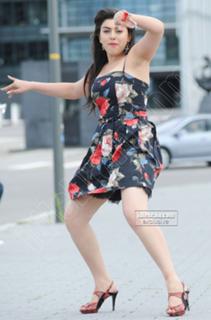 Hansika Motwani feet photo thumbnail