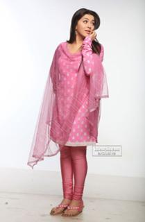 Hansika Motwani feet photo thumbnail