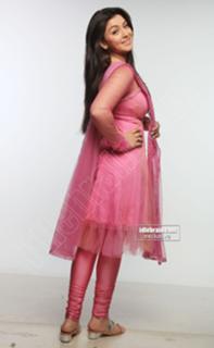 Hansika Motwani feet photo thumbnail