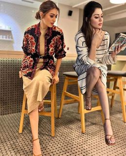 Hansika Motwani feet photo thumbnail