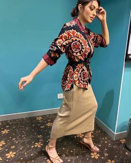 Hansika Motwani feet photo thumbnail