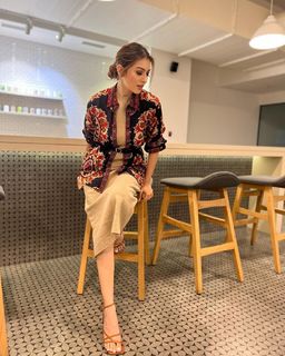 Hansika Motwani feet photo thumbnail