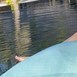Hansika Motwani feet photo thumbnail