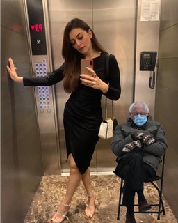 Hansika Motwani feet photo thumbnail