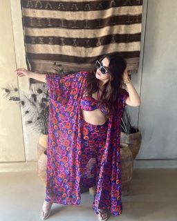Hansika Motwani feet photo thumbnail
