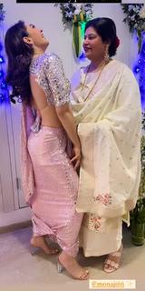 Hansika Motwani feet photo thumbnail