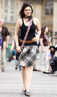 Hansika Motwani feet photo thumbnail
