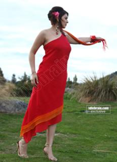 Hansika Motwani feet photo thumbnail