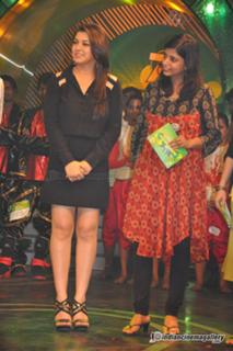 Hansika Motwani feet photo thumbnail