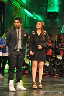 Hansika Motwani feet photo thumbnail