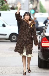 Hansika Motwani feet photo thumbnail