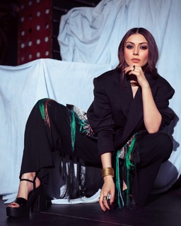Hansika Motwani feet photo thumbnail