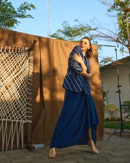 Hansika Motwani feet photo thumbnail