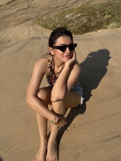 Hansika Motwani feet photo thumbnail