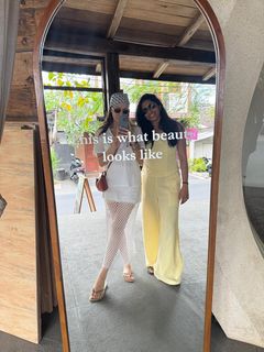 Hansika Motwani feet photo thumbnail