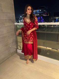 Hansika Motwani feet photo thumbnail