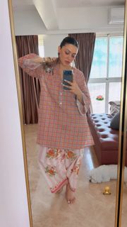 Hansika Motwani feet photo 1