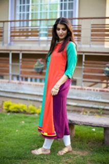 Hareem Farooq feet photo 13