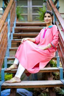 Hareem Farooq feet photo 11