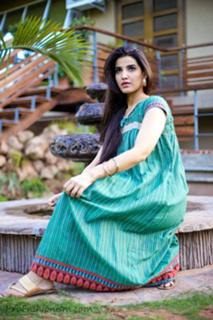 Hareem Farooq feet photo 10