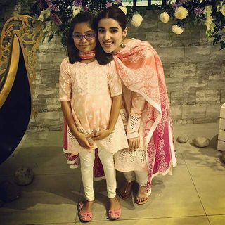 Hareem Farooq feet photo 17