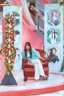 Hareem Farooq feet photo 13