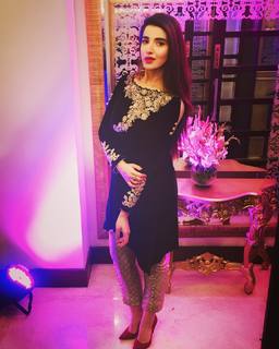 Hareem Farooq feet photo 2