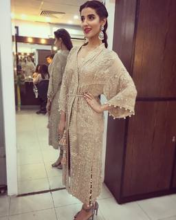 Hareem Farooq feet photo 18