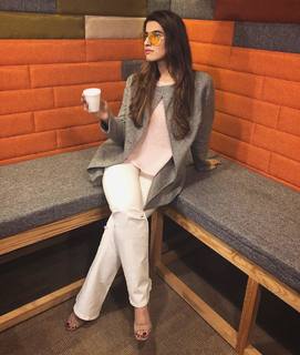 Hareem Farooq feet photo 12