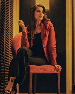 Hareem Farooq feet photo 7
