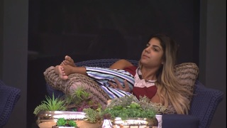 Hariany Almeida feet photo thumbnail