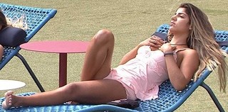 Hariany Almeida feet photo thumbnail