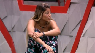 Hariany Almeida feet photo thumbnail