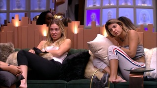 Hariany Almeida feet photo thumbnail