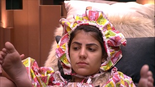 Hariany Almeida feet photo thumbnail